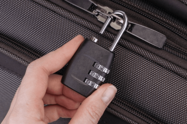 Cuándo debe usar un candado para equipaje durante el viaje?