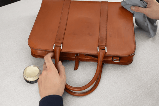 How to soften new leather bags？