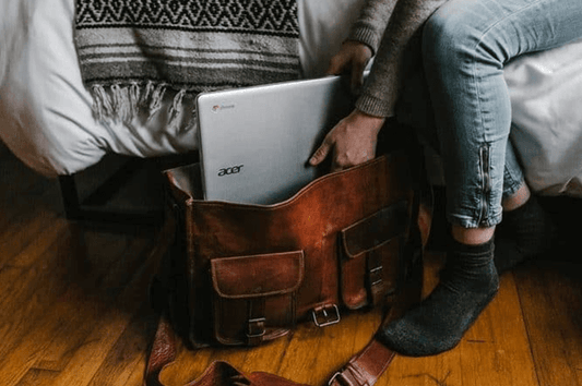 How to Traveling with a laptop As carry on?