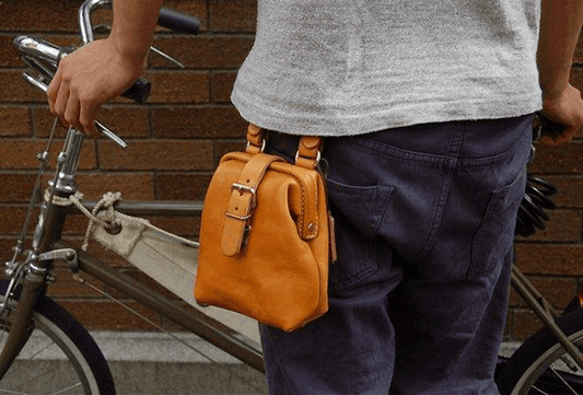 How to choose men's waist bag?