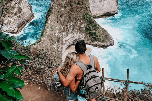 5 Travel Essentials For Men